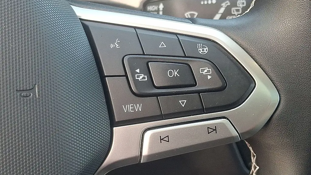 2022 Volkswagen Taos SEL 4Motion