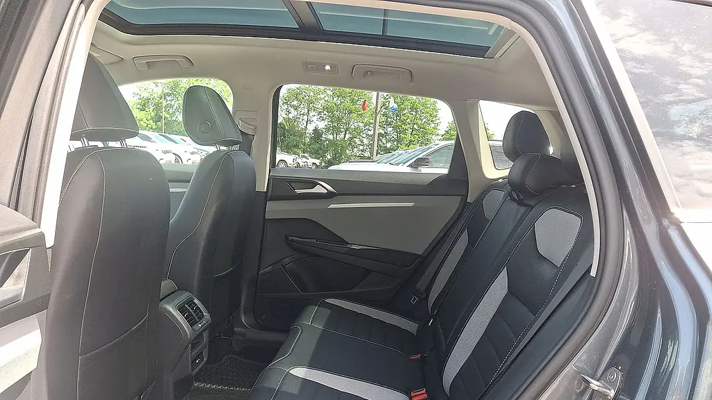2022 Volkswagen Taos SEL 4Motion