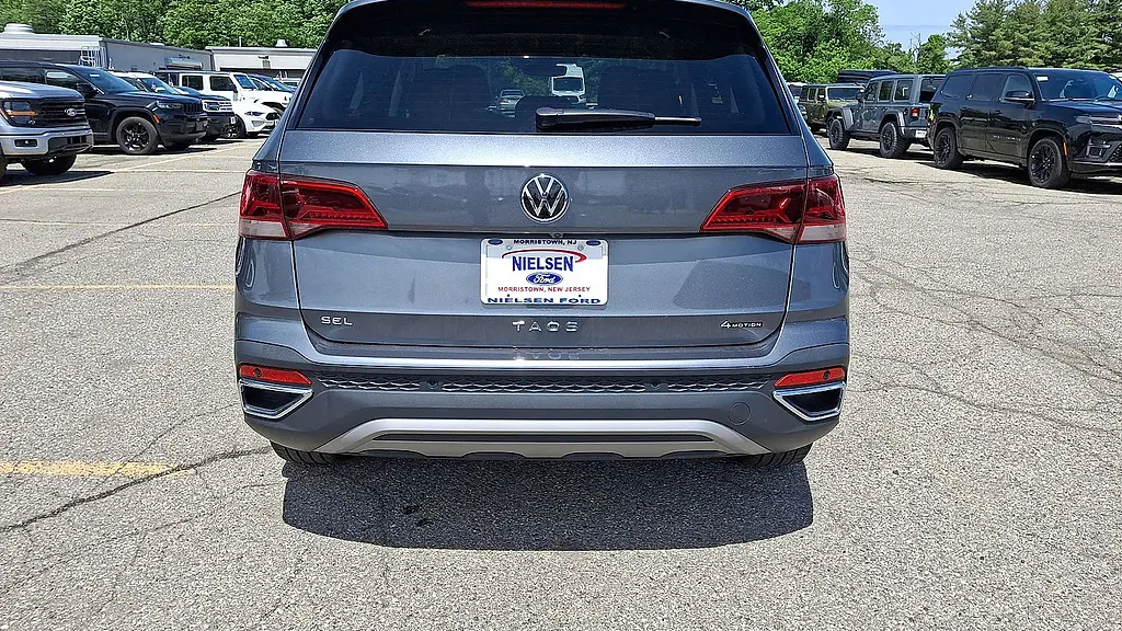 2022 Volkswagen Taos SEL 4Motion