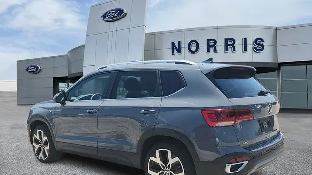 2023 Volkswagen Taos SEL 4Motion