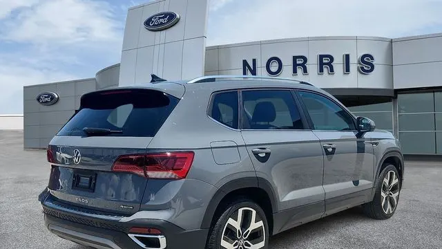 2023 Volkswagen Taos SEL 4Motion