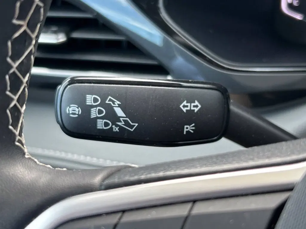 2023 Volkswagen Taos - $21,669