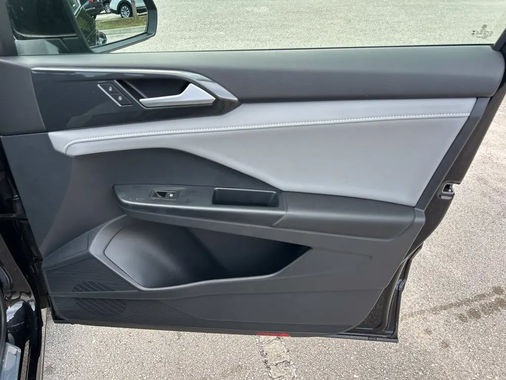 2023 Volkswagen Taos - $21,669