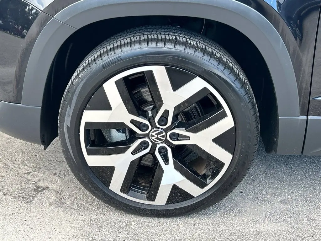 2023 Volkswagen Taos - $21,669