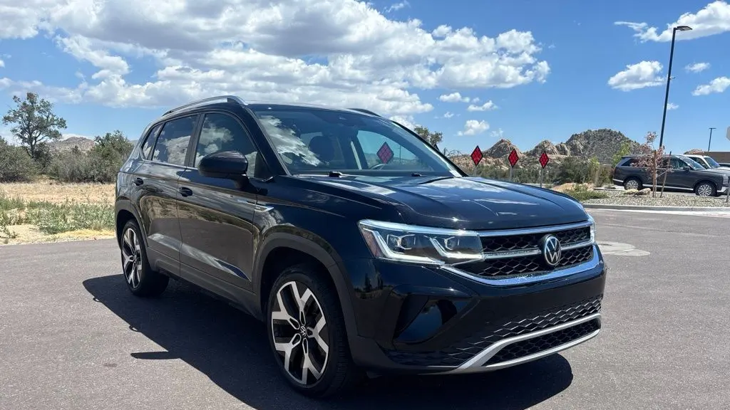 2022 Volkswagen Taos SEL 4Motion