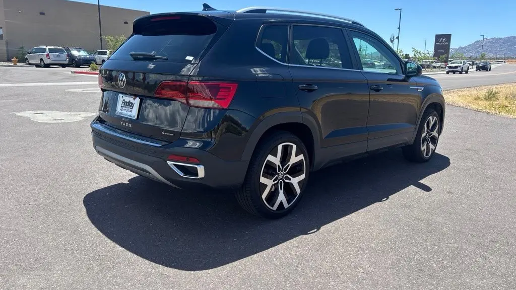 2022 Volkswagen Taos SEL 4Motion