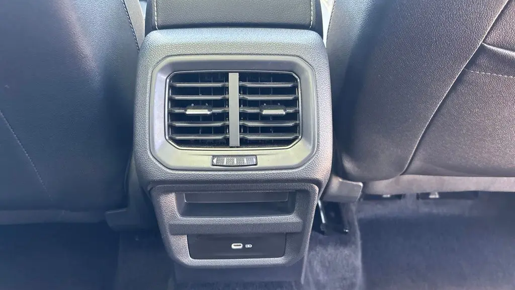 2022 Volkswagen Taos SEL 4Motion