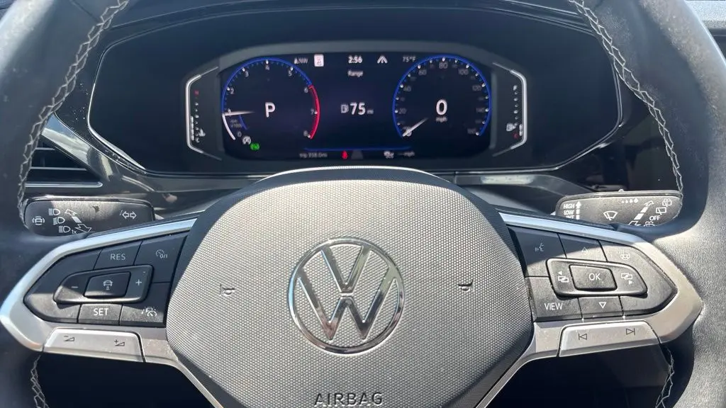 2022 Volkswagen Taos SEL 4Motion