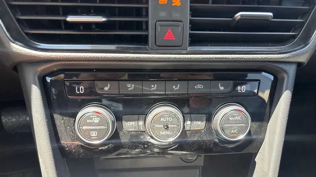 2022 Volkswagen Taos SEL 4Motion