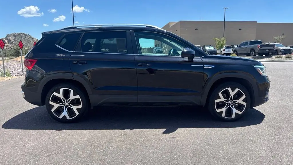 2022 Volkswagen Taos SEL 4Motion
