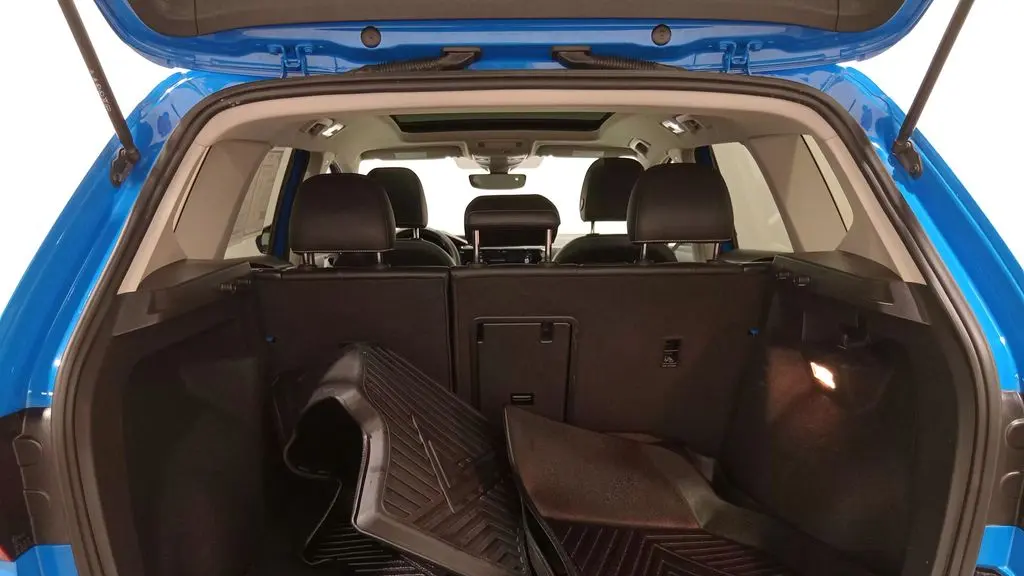 2023 Volkswagen Taos SEL 4Motion