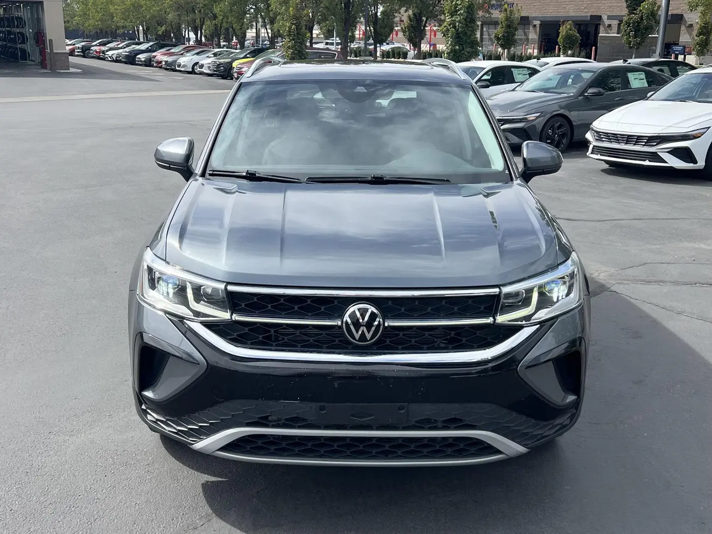 2023 Volkswagen Taos - $23,042