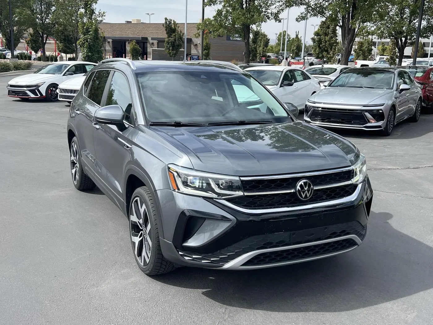 2023 Volkswagen Taos - $23,042