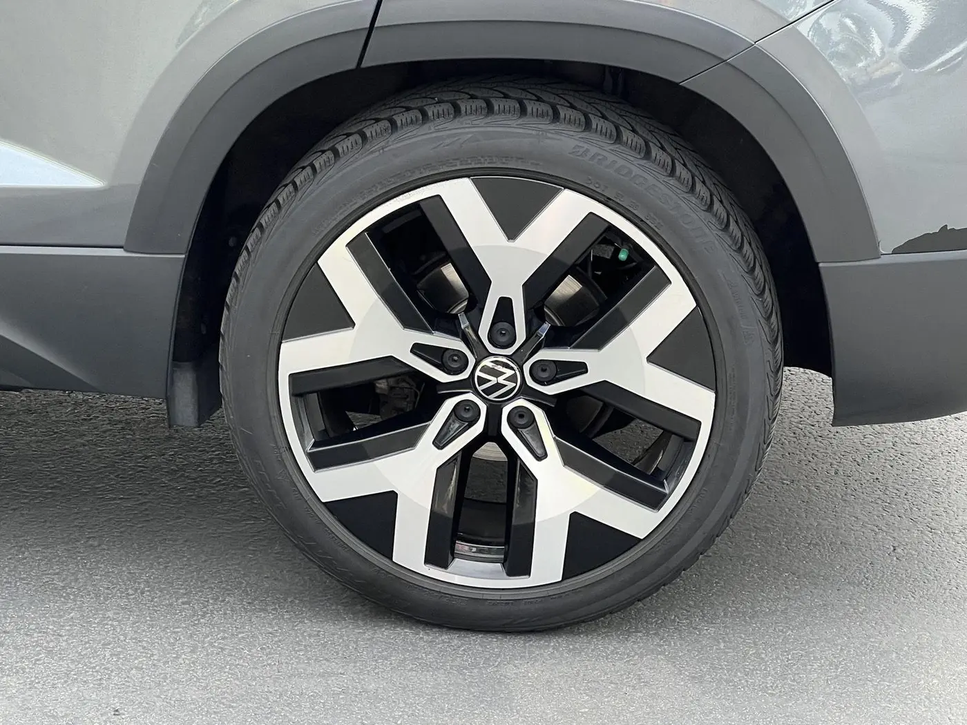 2023 Volkswagen Taos - $23,042