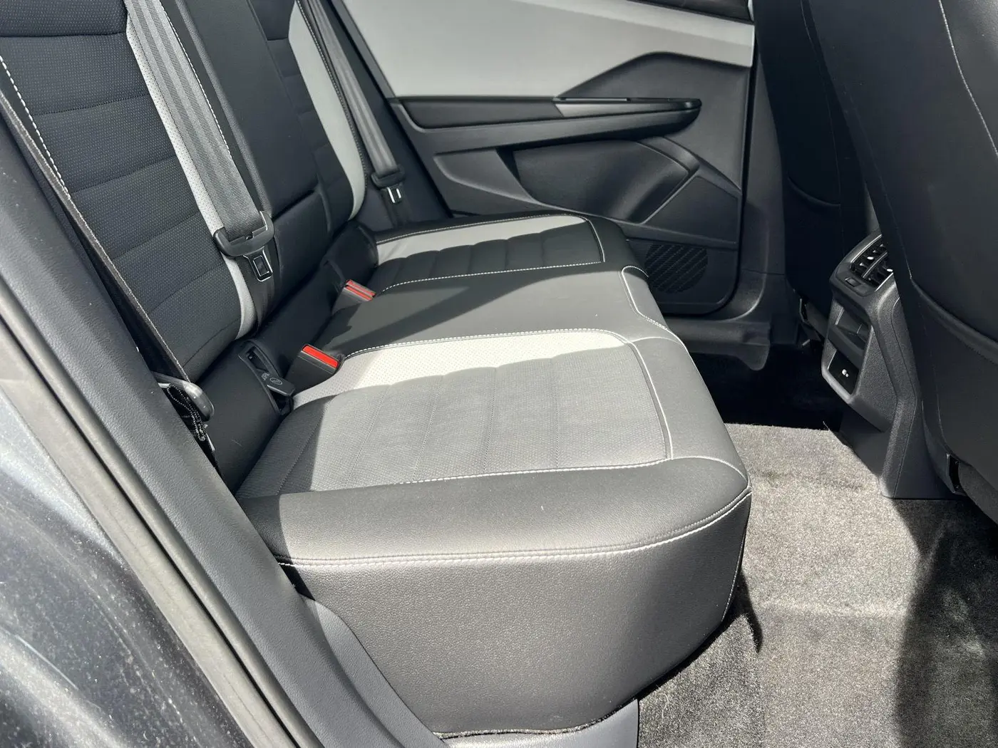 2023 Volkswagen Taos - $23,042