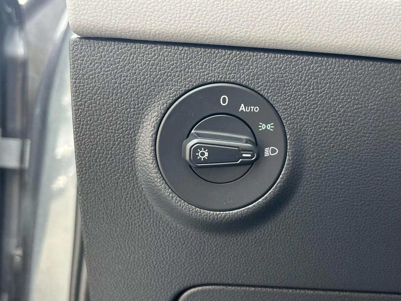 2023 Volkswagen Taos - $23,042