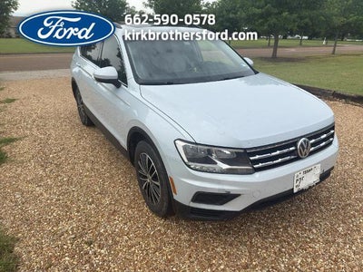 Photo of a 2019 Volkswagen Tiguan SE 4DR SUV for sale