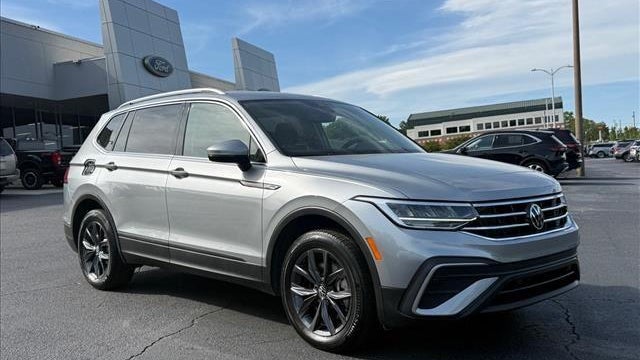 2023 Volkswagen Tiguan SE