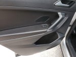 2020 Tiguan Thumbnail 16