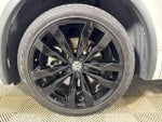 2021 Tiguan Thumbnail 14