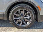 2022 Tiguan Thumbnail 12