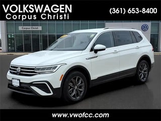 2022 Volkswagen Tiguan with Pure White Exterior