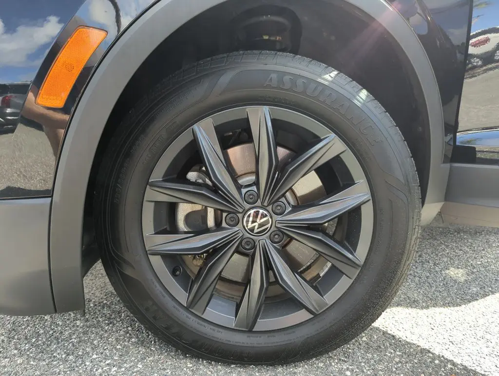 2024 Volkswagen Tiguan - $23,290