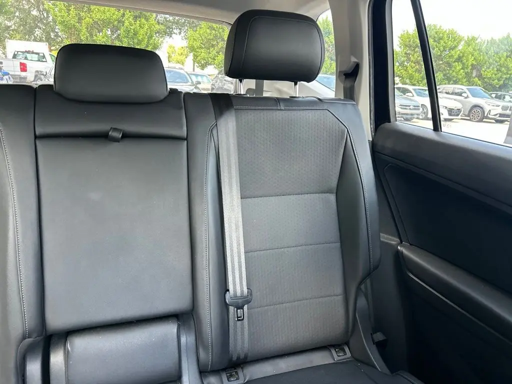 2018 Volkswagen Tiguan - $10,935