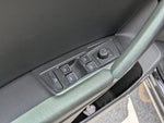 2020 Tiguan Thumbnail 16