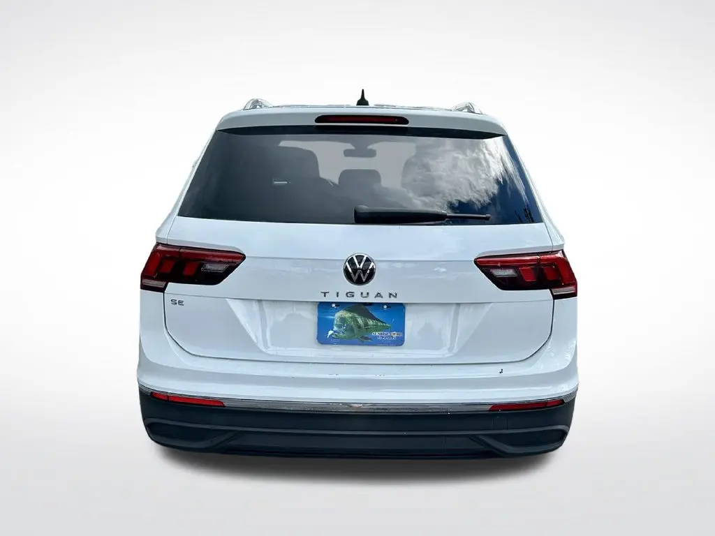 2022 Volkswagen Tiguan - $14,397