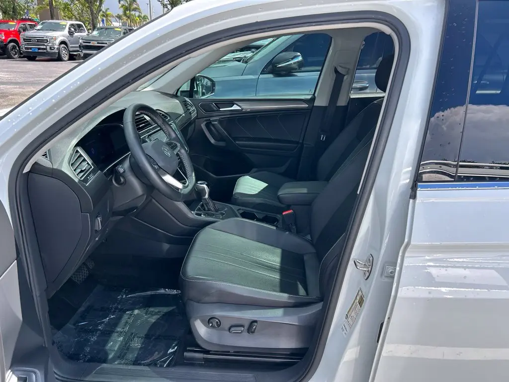 2022 Volkswagen Tiguan - $14,397