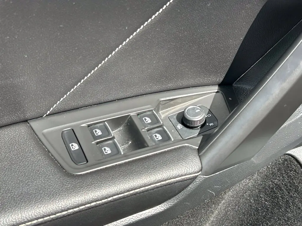 2022 Volkswagen Tiguan - $14,397