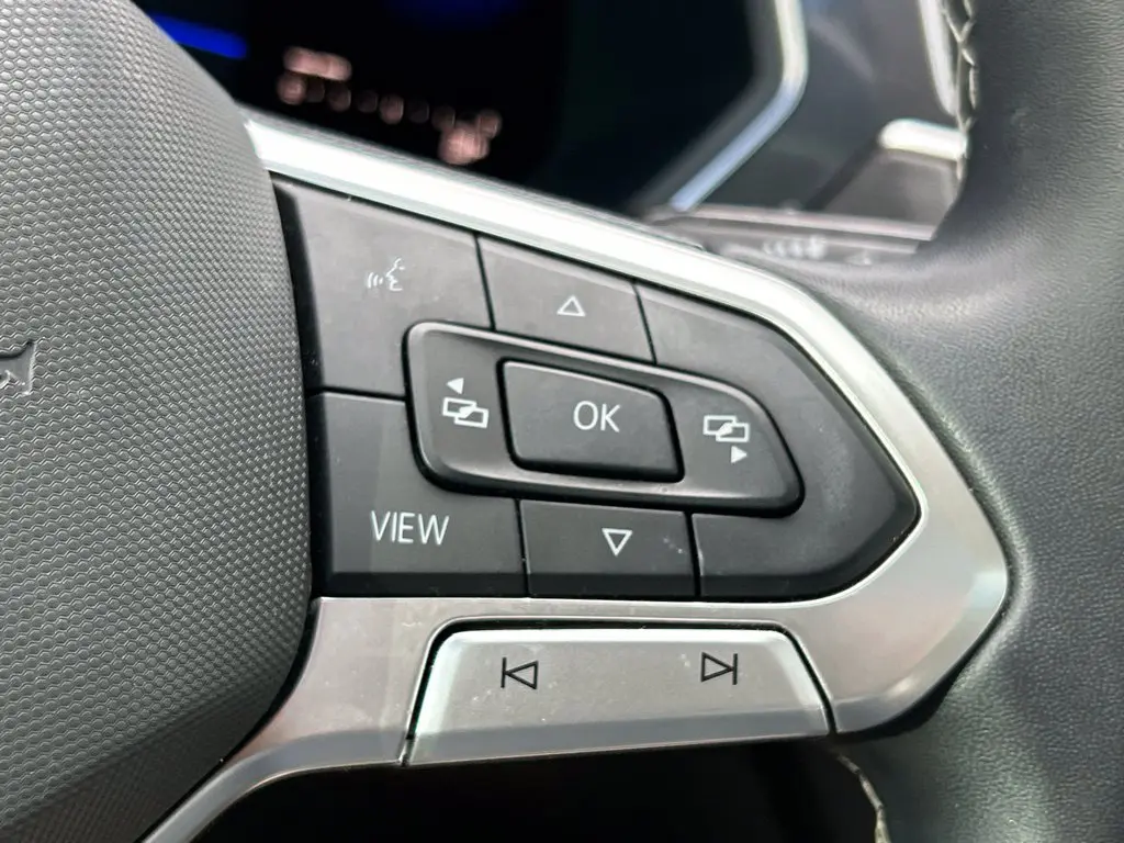 2022 Volkswagen Tiguan - $14,397