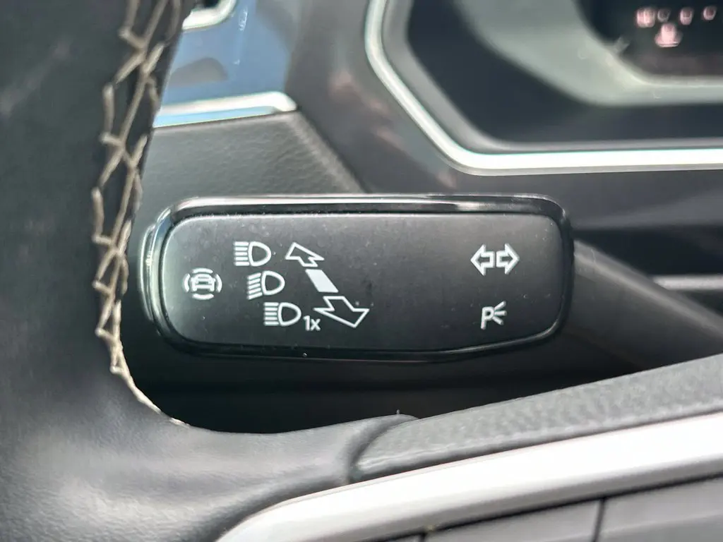2022 Volkswagen Tiguan - $14,397