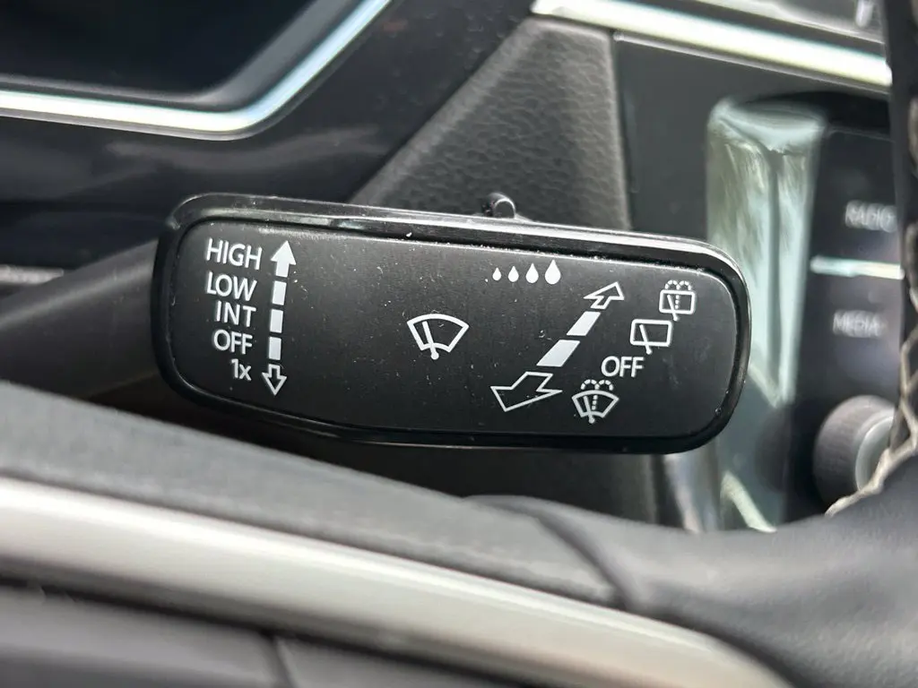 2022 Volkswagen Tiguan - $14,397