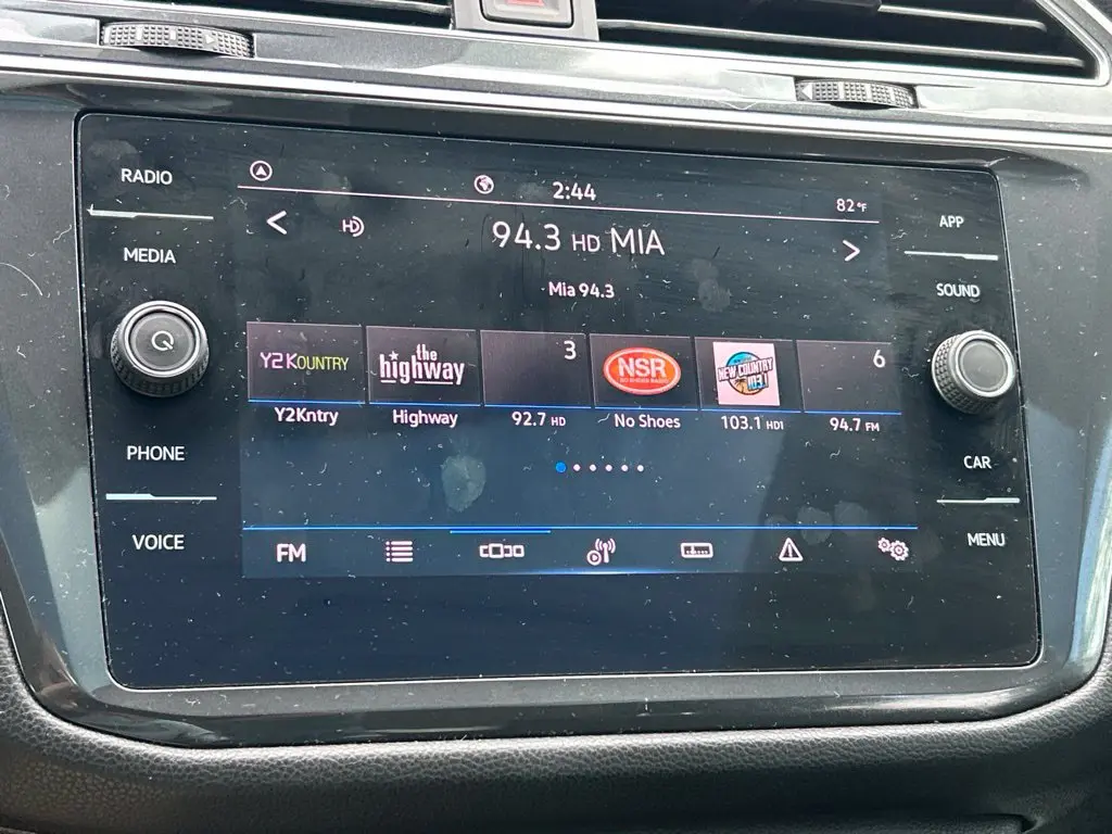 2022 Volkswagen Tiguan - $14,397