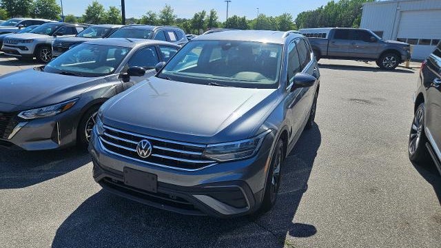 2023 Volkswagen Tiguan SE