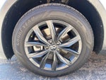 2024 Tiguan Thumbnail 16