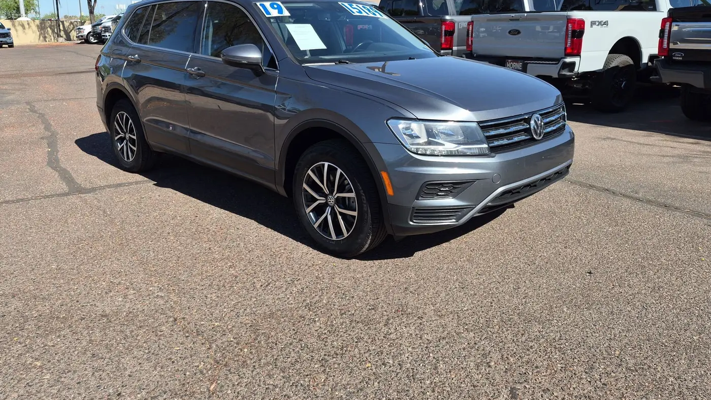 2019 Volkswagen Tiguan SE