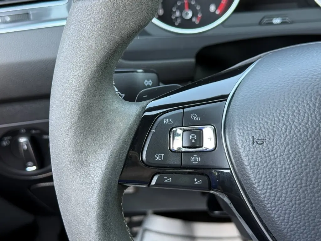 2021 Volkswagen Tiguan - $19,496