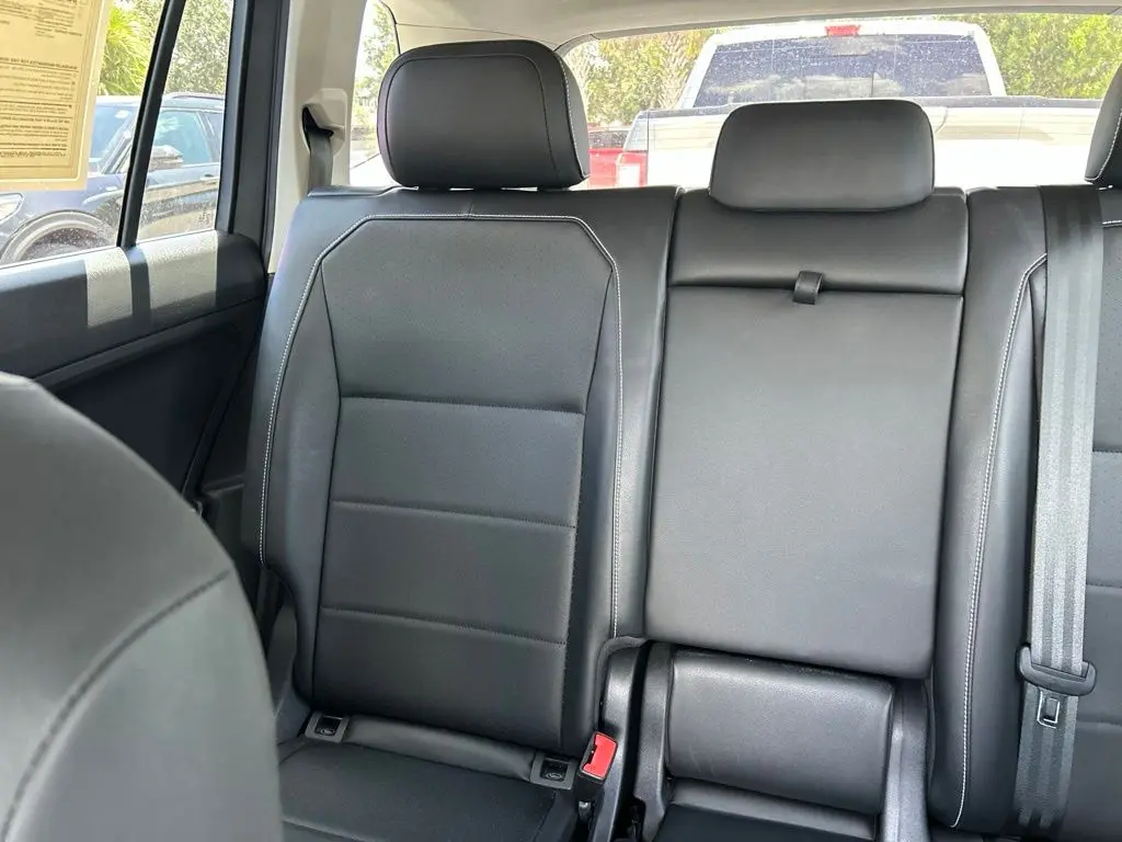 2021 Volkswagen Tiguan - $17,797