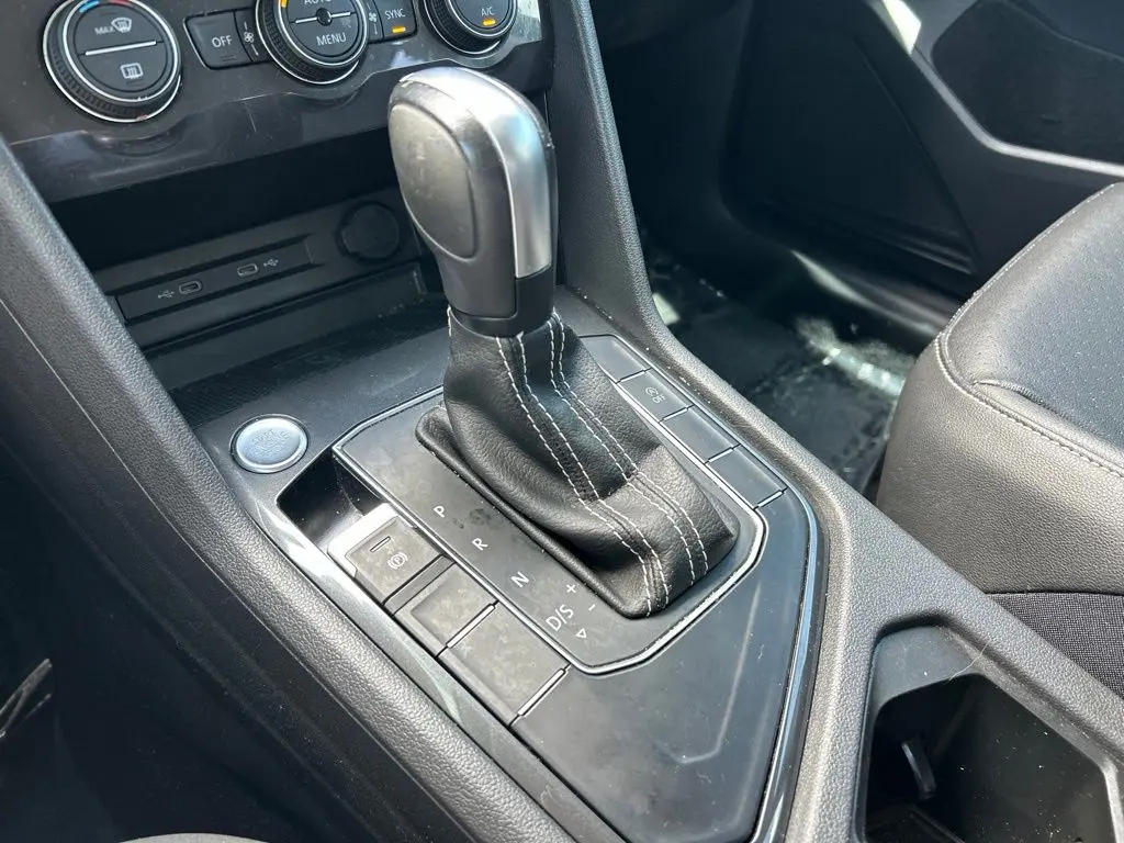 2021 Volkswagen Tiguan - $17,797