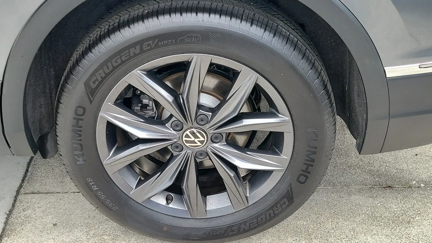 2023 Volkswagen Tiguan SE