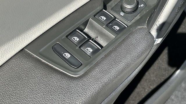 2018 Volkswagen Tiguan 2.0T SE