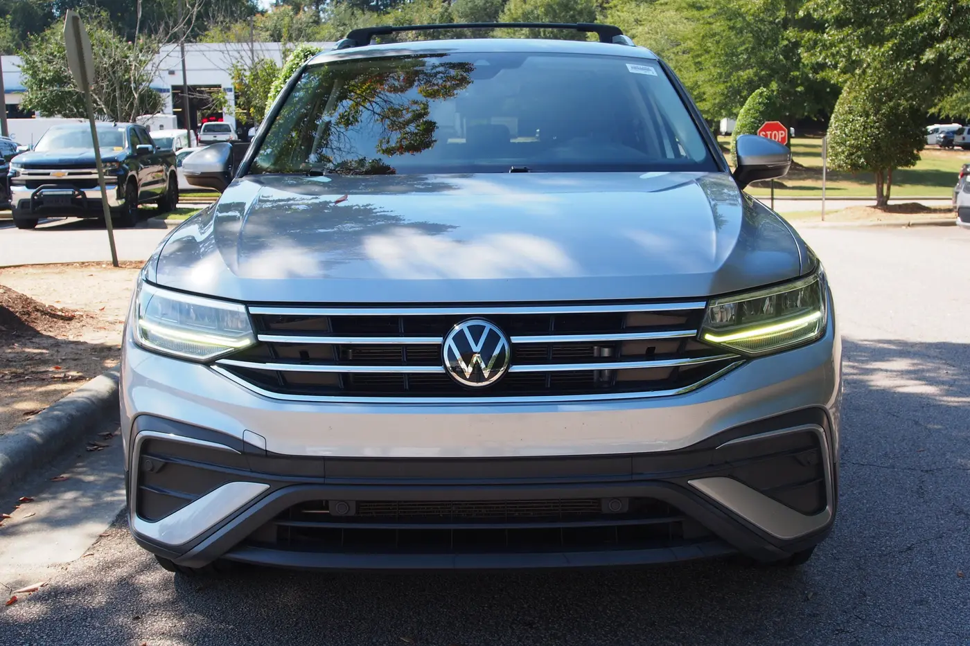 2022 Volkswagen Tiguan - $19,484