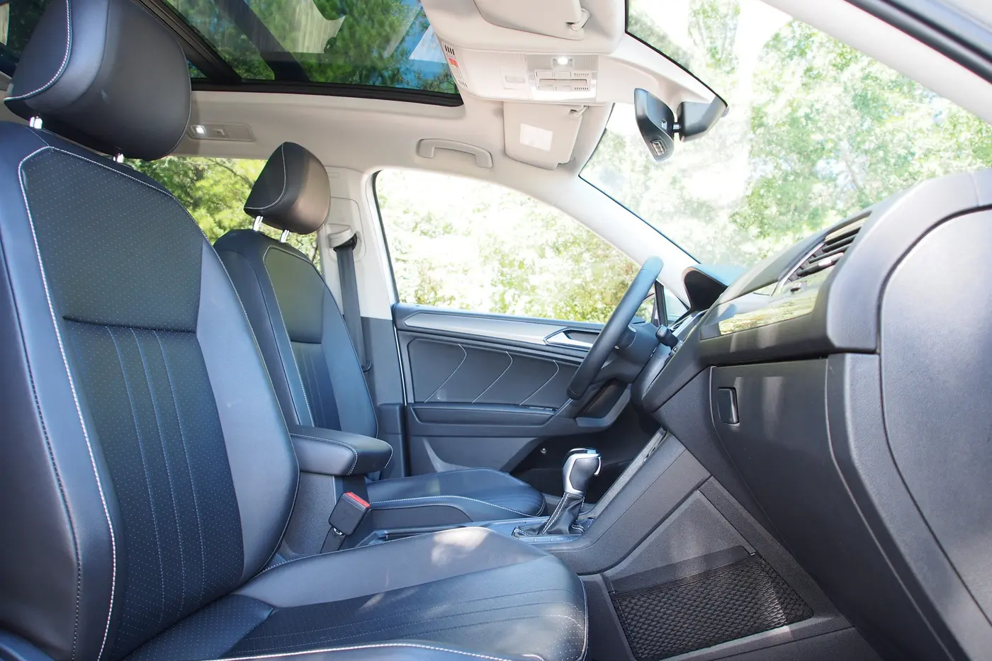 2022 Volkswagen Tiguan - $19,484