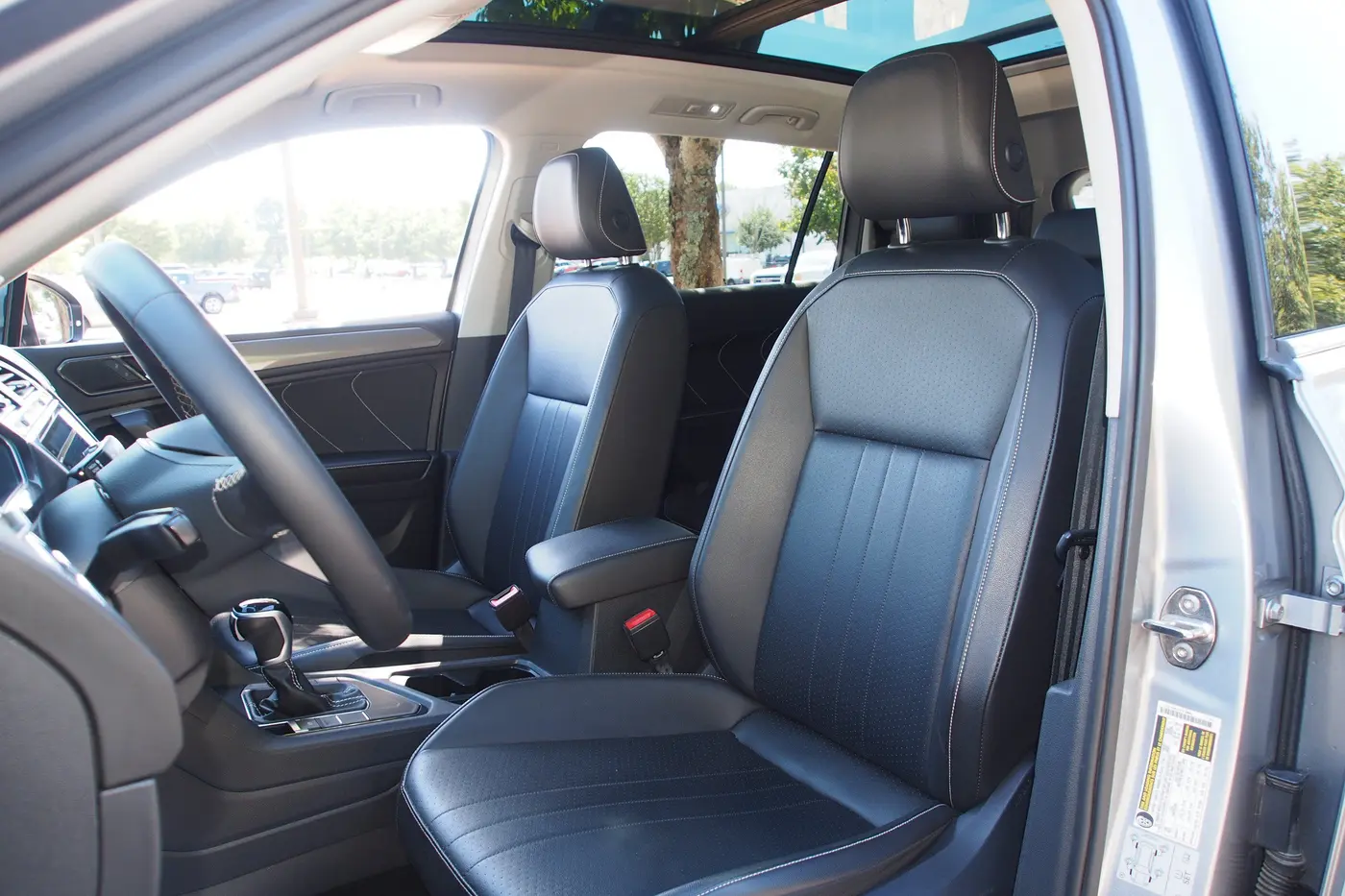 2022 Volkswagen Tiguan - $19,484