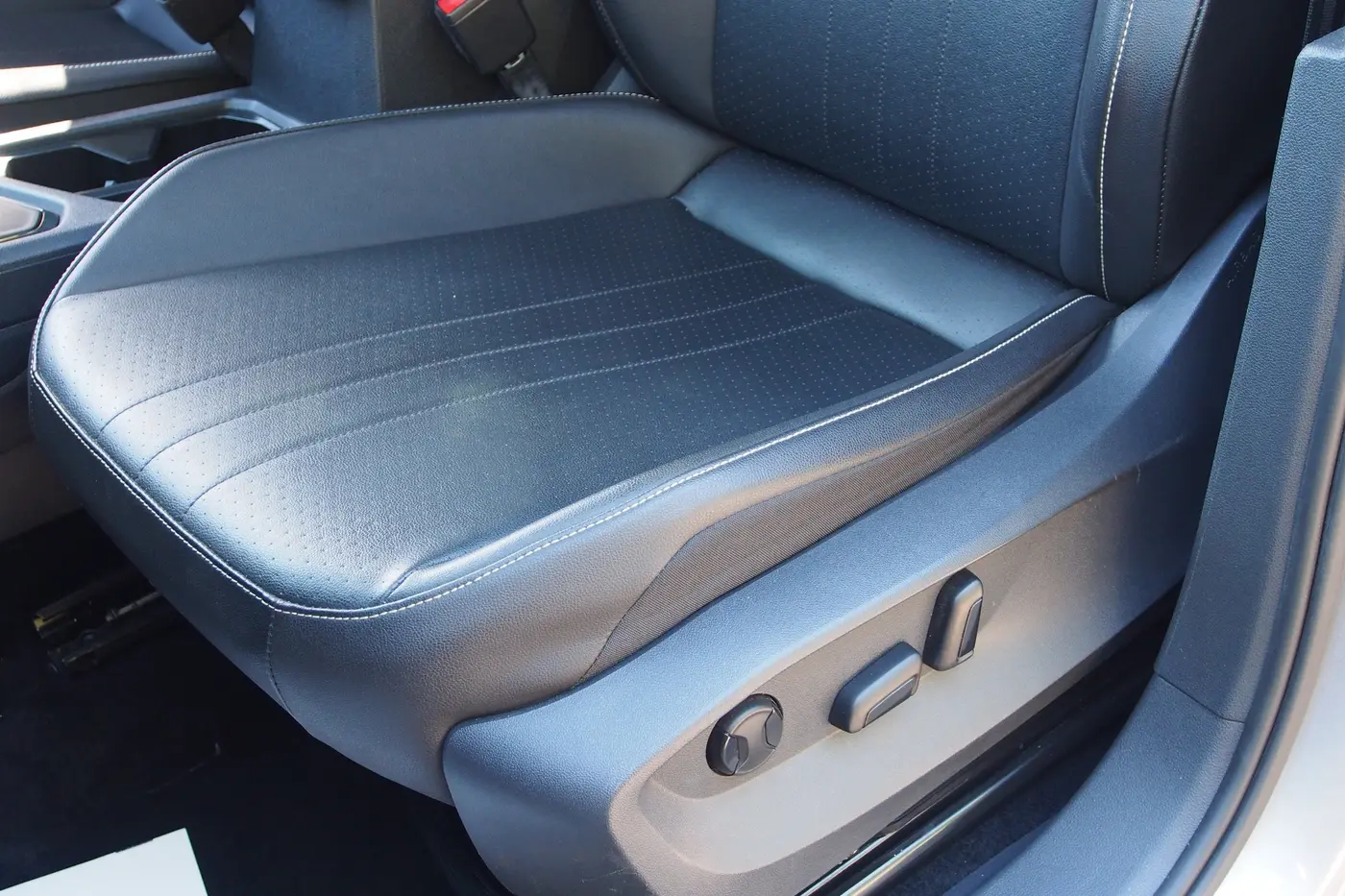 2022 Volkswagen Tiguan - $19,484