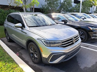 2022 Volkswagen Tiguan with Pyrite Silver Metallic Exterior