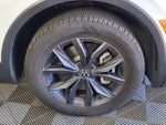2023 Tiguan Thumbnail 9